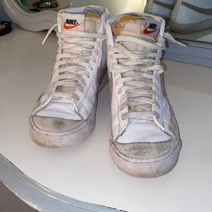 Nike blazers women’s 7